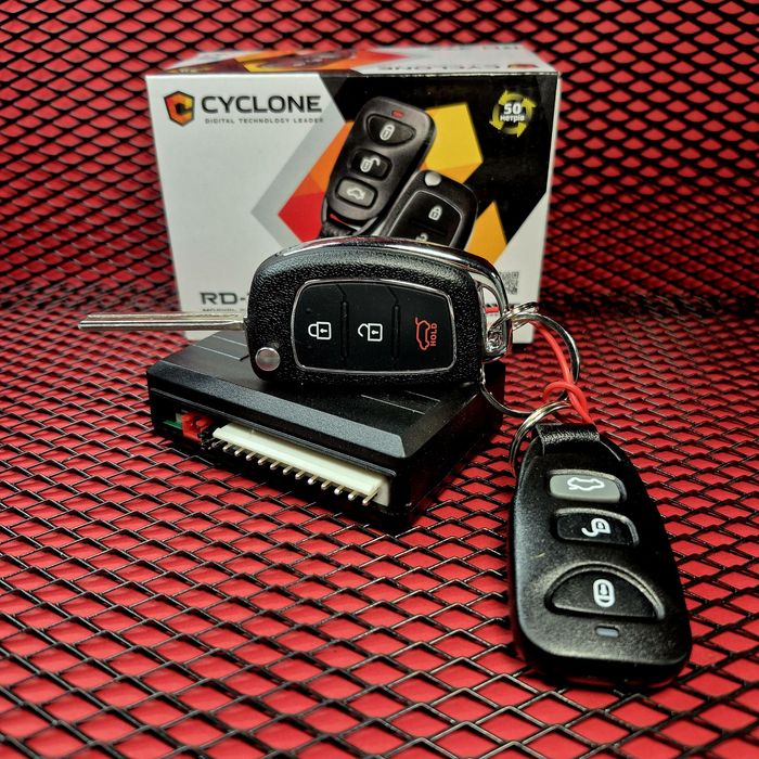 Центральный замок Cyclone RD-33A. Блок управління центральним замком