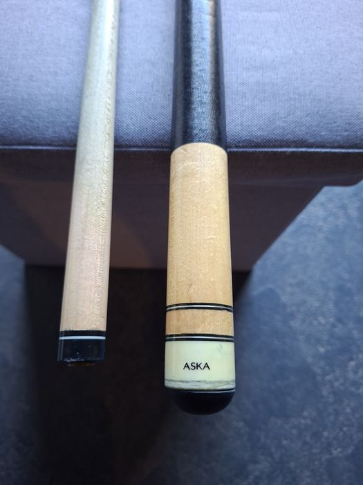 Kij do bilarda , snookera 149 cm drewno  SKRĘCANY