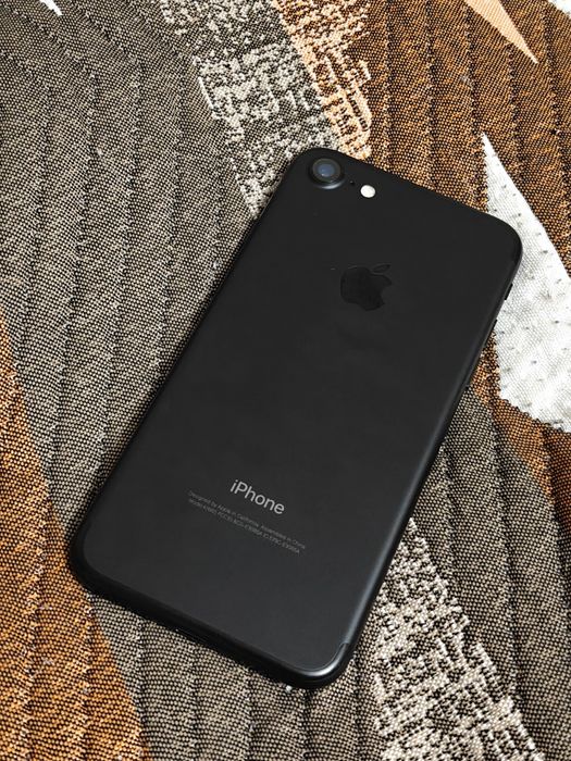 Iphone 7 2/32 як новий