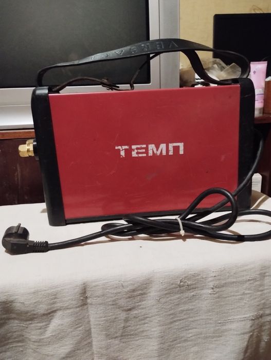 Продам стабилизатор напряжения "Daewoo"  б/у , в хорошем состоянии