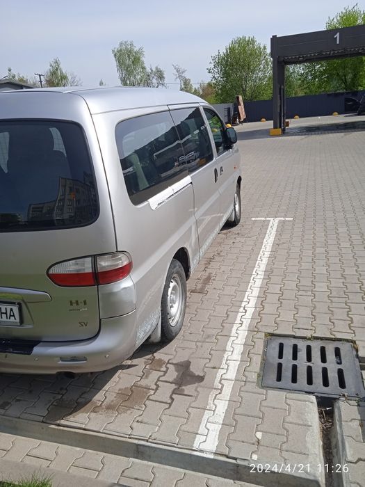 Hyundai H1 2005рік