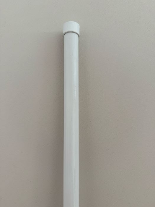 Pojedynczy karnisz biały