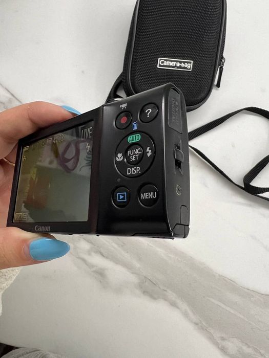 Цифровий фотоапарат Canon PowerShot A2300 (16.0 MP, 5x Zoom) + Чохол