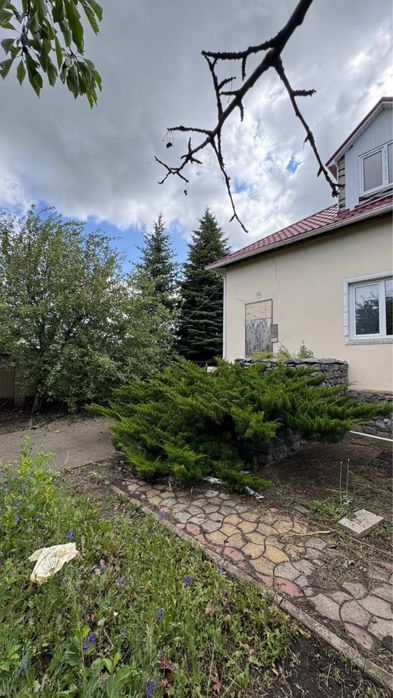 Продам хороший дом в смт Шевченково Купянский район