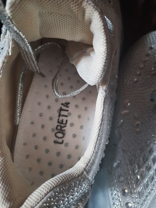 Кросовки новые.  Не подошёл размер