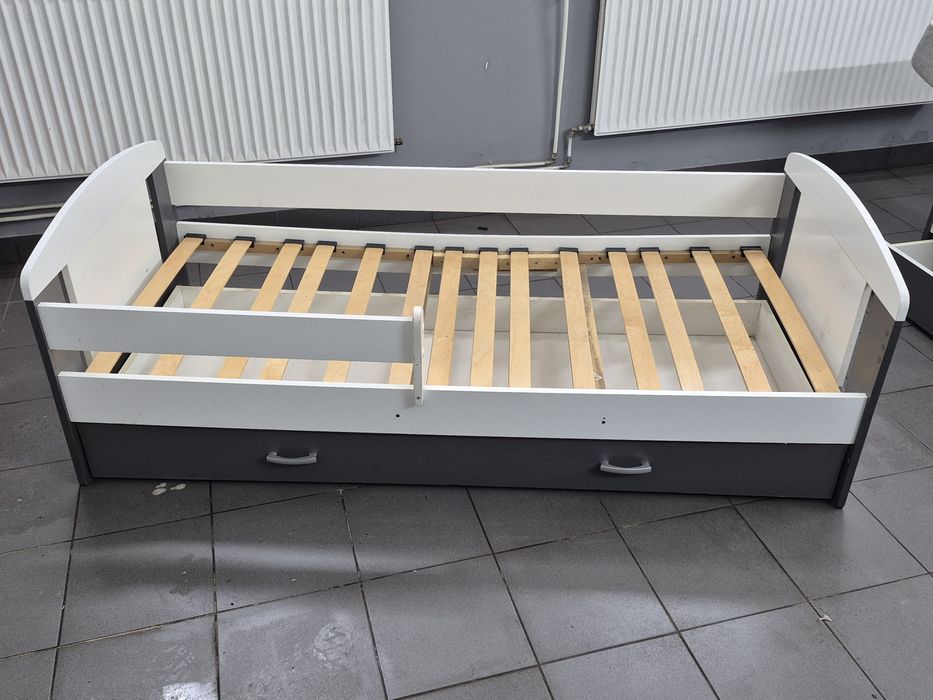 Łóżko Młodzieżowe z materacem