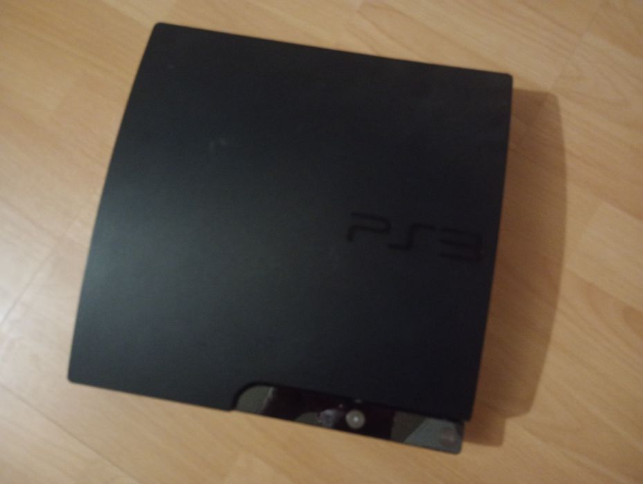 Rezerwacja. Konsola PS3 slim 500gb CFW 2 pady, move