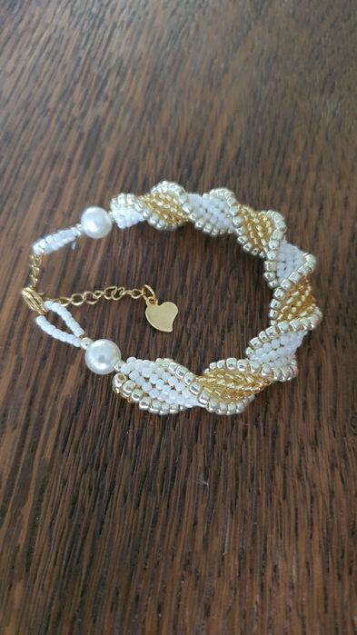 Bransoletka z koralików toho