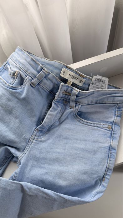 Джинси Zara, Mango