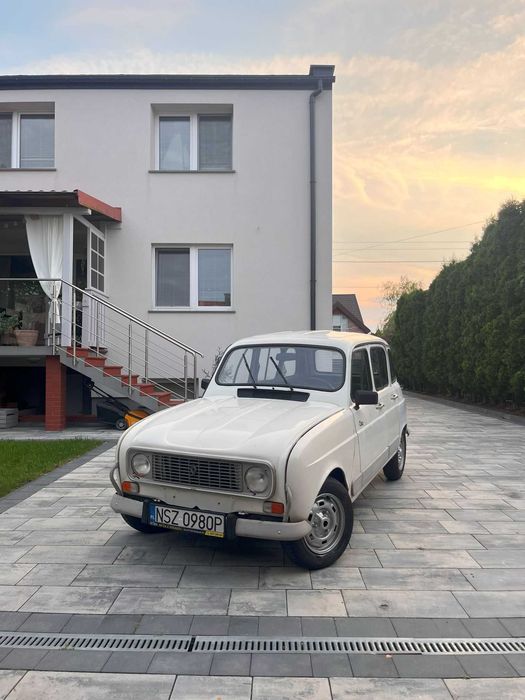 Renault 4