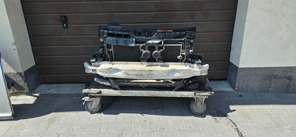 Pas przedni z chłodnicami belka Audi A6 C6 3.0 TDI AUTOMAT 04-11