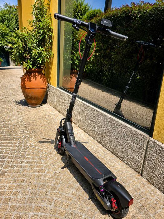 Trotinete Electric Scooter Segway Max G3