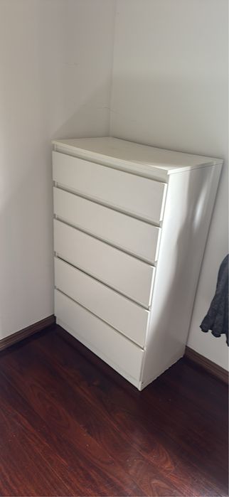 Cama solteiro+ colchão+ comoda+maquiadora