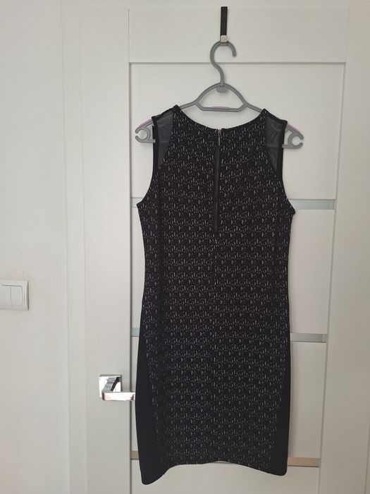 Czarna sukienka mini  Mohito beż rękawów r.36/38