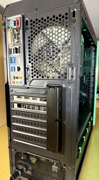 PC Gaming Intel Core i5-4690K / GTX 1660 Super 6GB