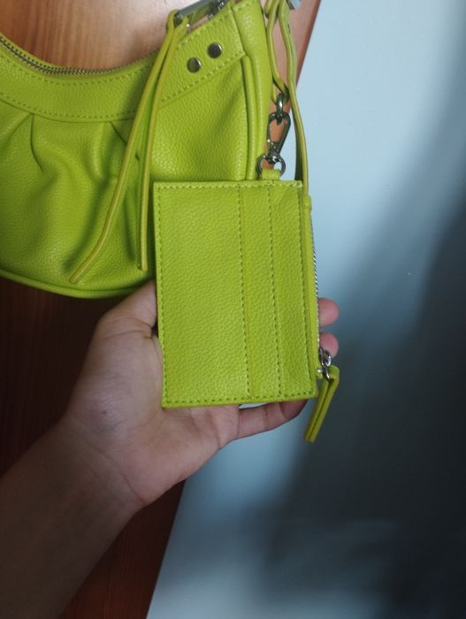 Neonowa, zielona torebka