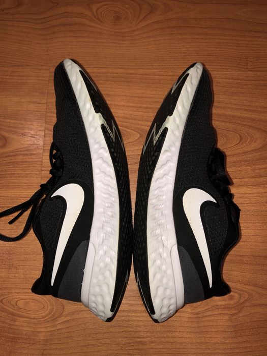 Nike Revolution 5 Original