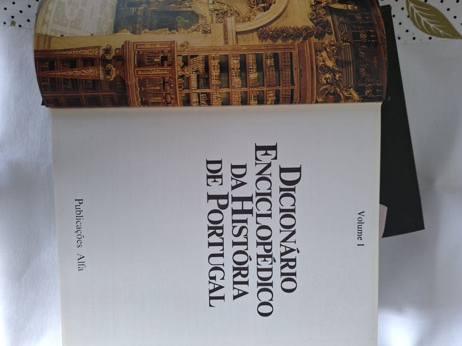 Dicionário E História de Portugal