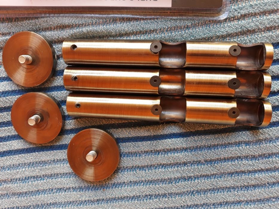 Suportes cortinas bronze - preto