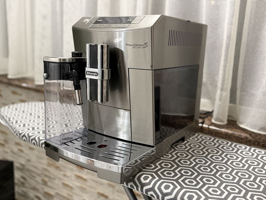 Кавоварка DeLonghi PrimaDonna S DeLuxe