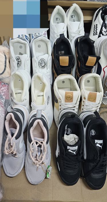 Vendo lote  14 pares (diversos tamanhos)