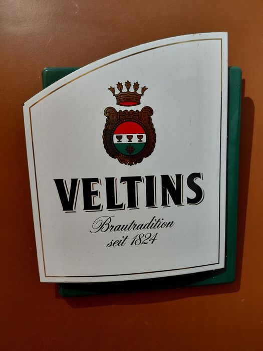 Painel publicitário  cerveja Veltins