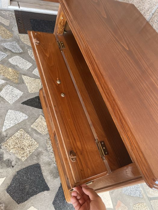 Movel de TV em madeira maciça