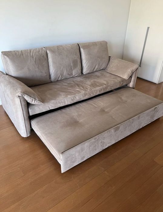 Sofá cama + cama individual com rodas