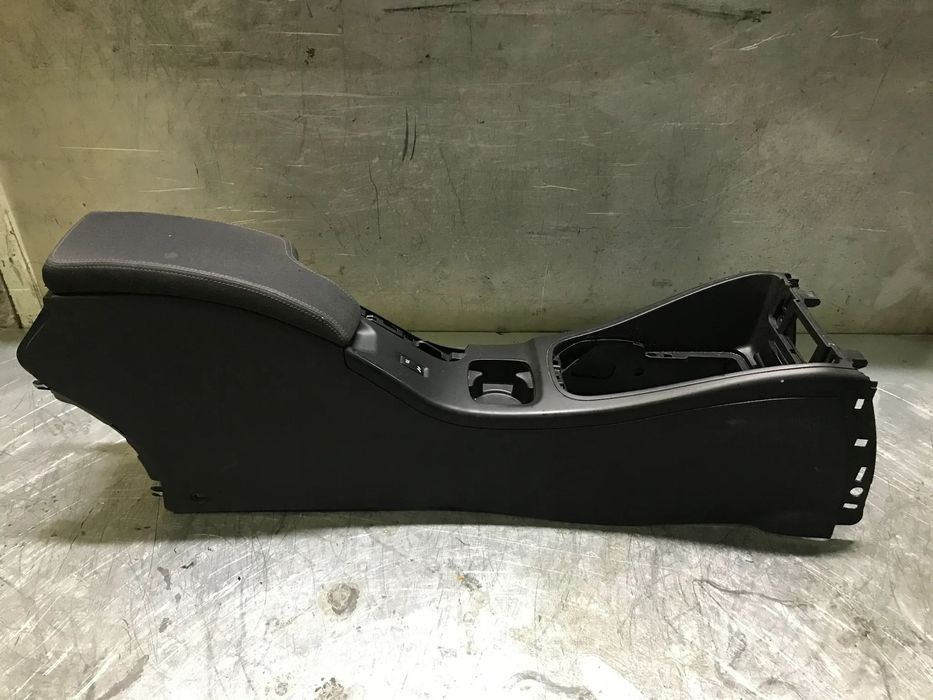 CONSOLA CENTRAL COM APOIO DE BRAÇO RENAULT MEGANE III 08-16