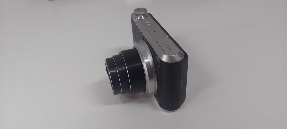 Câmara Samsung WB350F avariada para peças