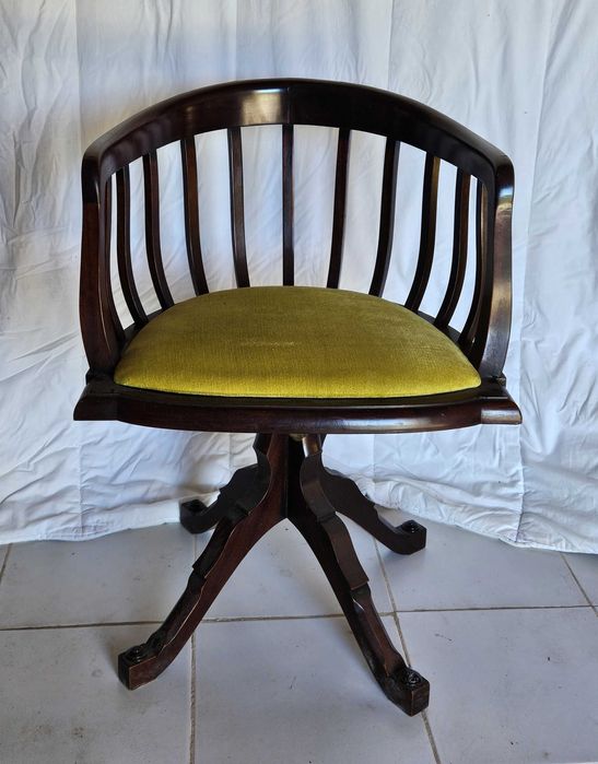 Cadeira Rotativa com braços Vintage