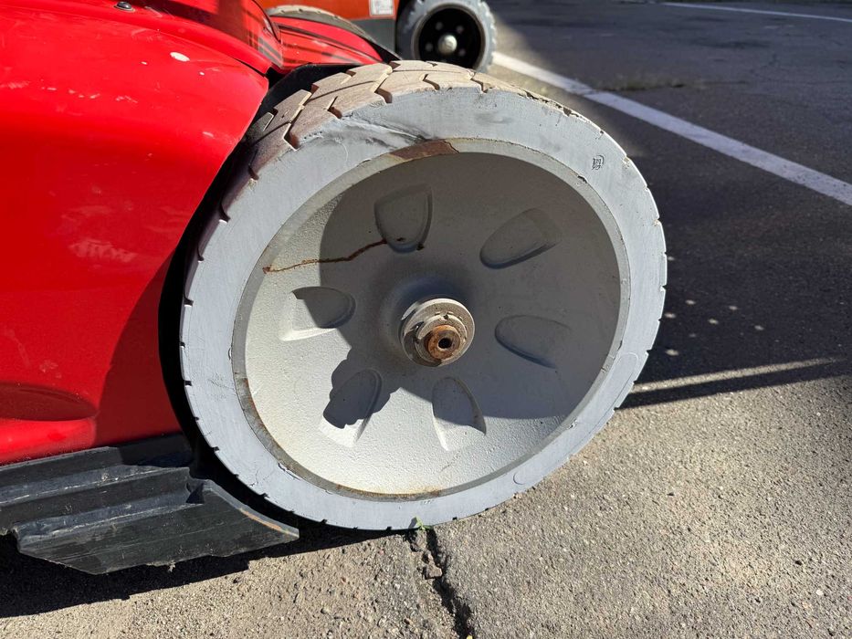 Вертикальний щогловий електричний підйомник MANITOU 100VJR 10 метрів