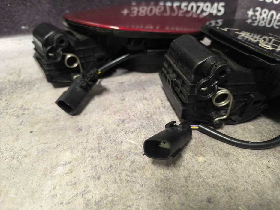 Механізм відкриття Лючка порту зарядки Chevrolet Bolt EV 42780311