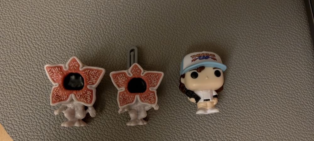 Dustin , Demogorgon