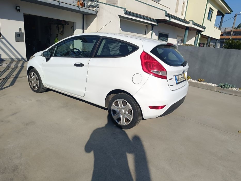 Ford Fiesta van comercial