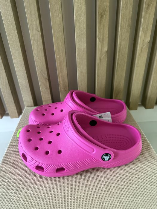 Klapki damskie Crocs Classic r. 36-37 m4/w6 Nowe Różowe modne