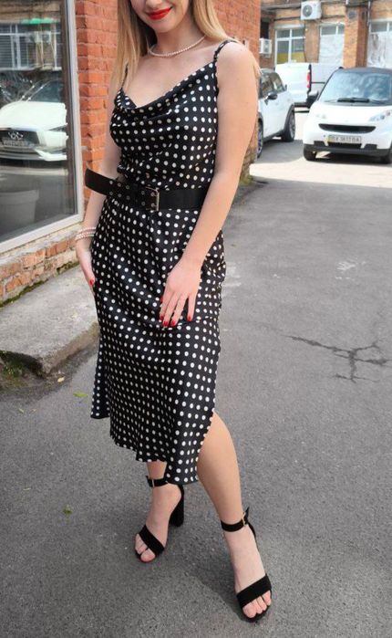 Сукня шовкова в горошок чорна
