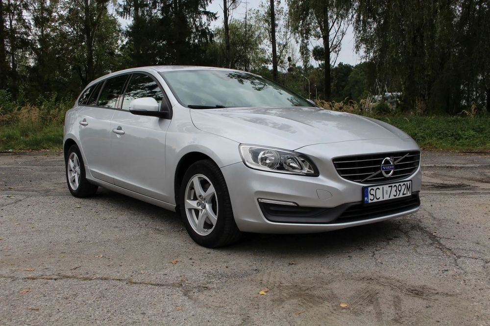 Volvo V60 D4 Kinetic 180 KM FILM