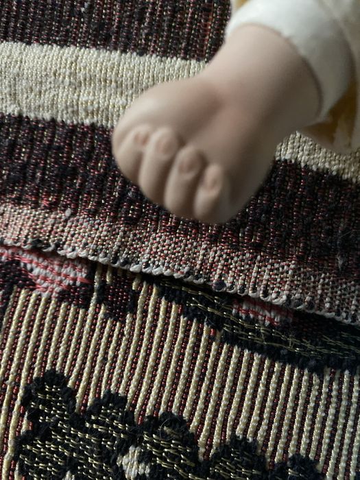 Фарфоровая кукла