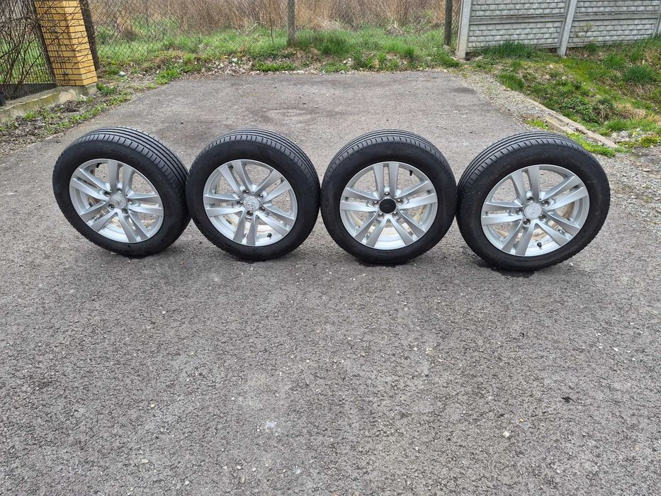 Felgi Koła Mercedes C w204 16" 205/55R16 Pirelli opony 2024 rok