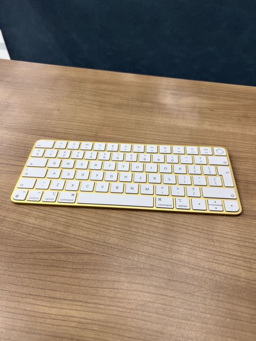 539-Apple Magic Keyboard TouchID Gold
