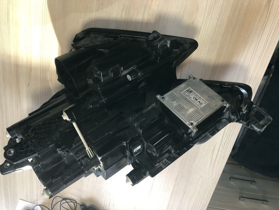 Передня права фул лед фара 1zx012.669-26