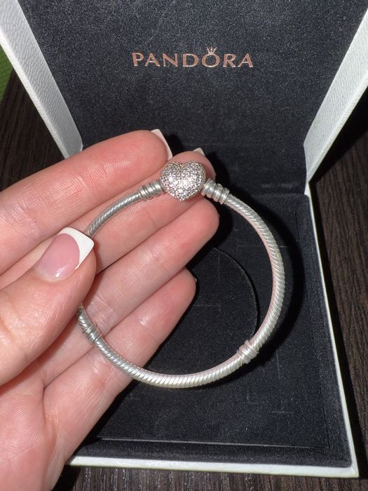 Pandora Браслет із застібкою-серцем із паве
