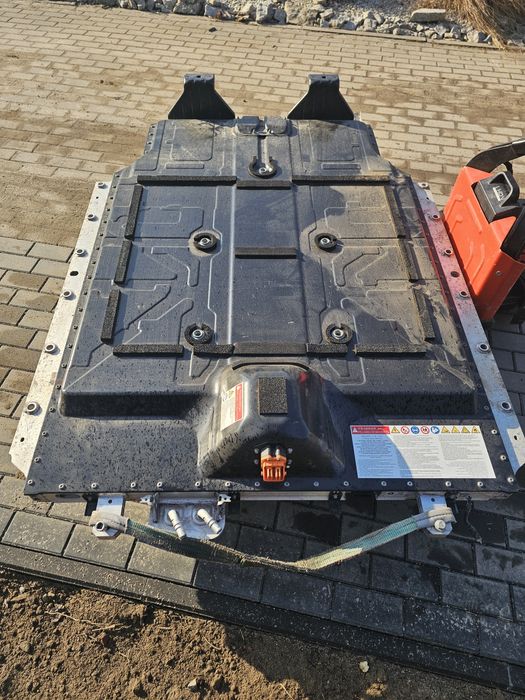 Kia niro 2023 65kwh cala podloga magazyn energii