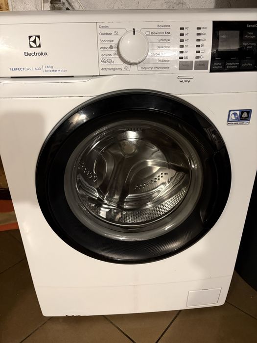 Pralka electrolux slim 6kg 1000 obr.