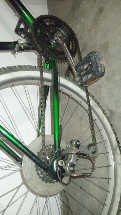 Bicicleta para peças.