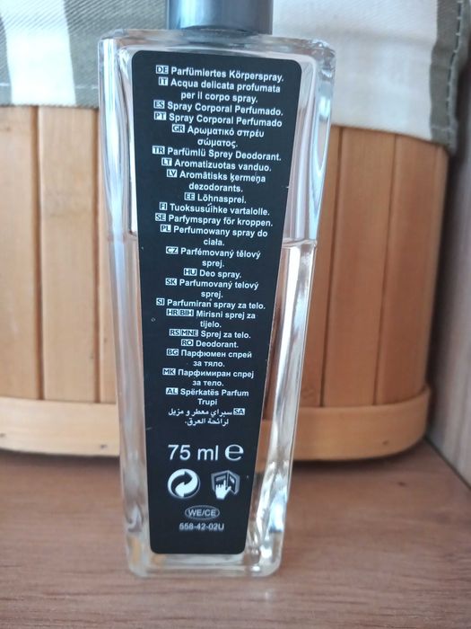 Avon Femme dezodorant perfumowany 75ml