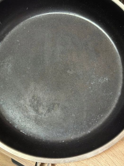 Patelnia tradycyjna RÖSLE 28 cm non-stick (nieprzywierająca) 1szt