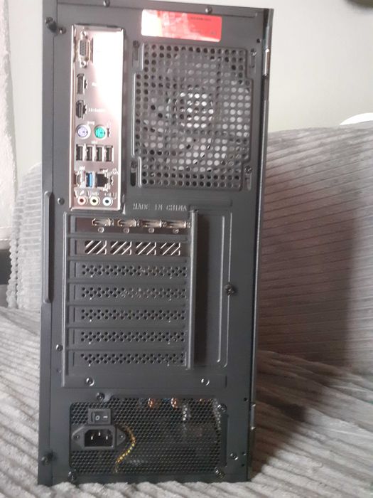 Vende-se computador com apenas 3 meses de uso Nova praticamente