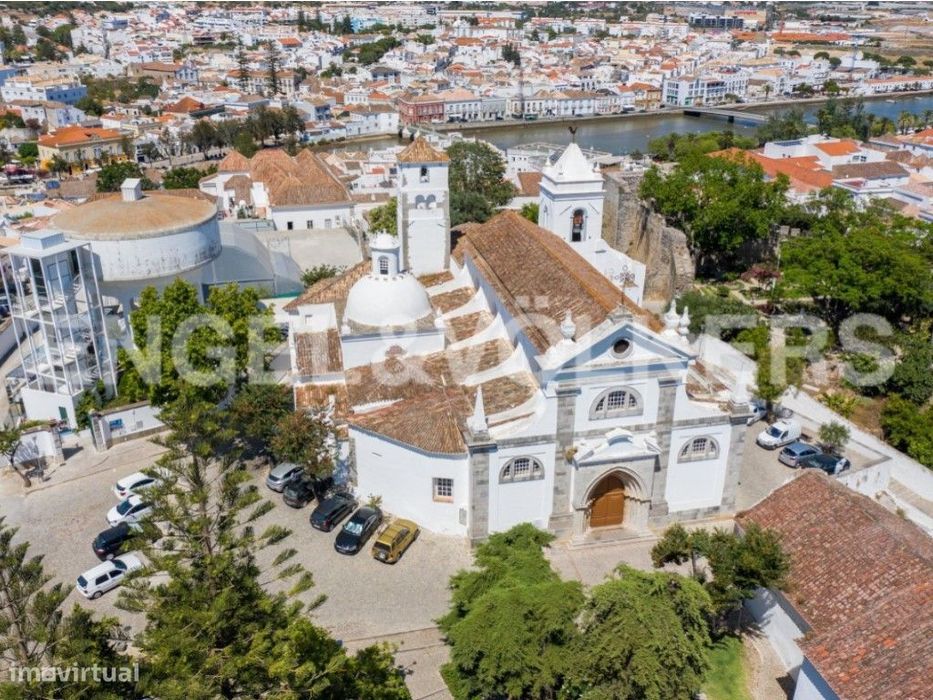 The Four: Tavira - Rés do Chão